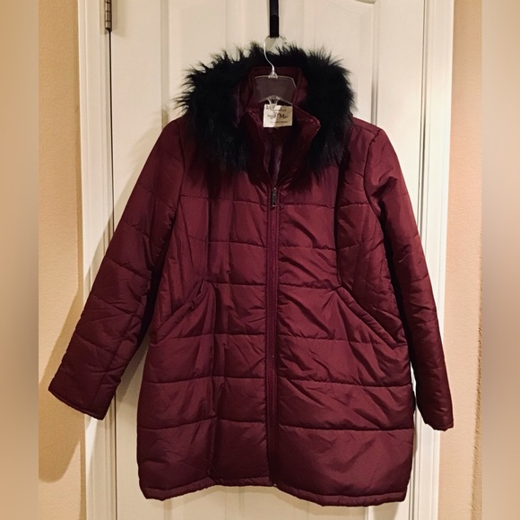 Maralyn & Me Jackets & Blazers - Maralyn & Me Burgundy Puffer